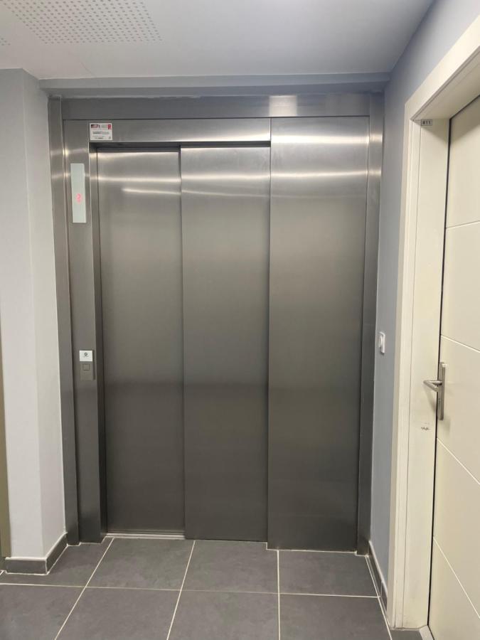 Appartement Et Garage Au Coeur De L'Isle Εξωτερικό φωτογραφία